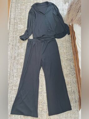 Black Wide-Leg Pants & Button Front Top Set - Women